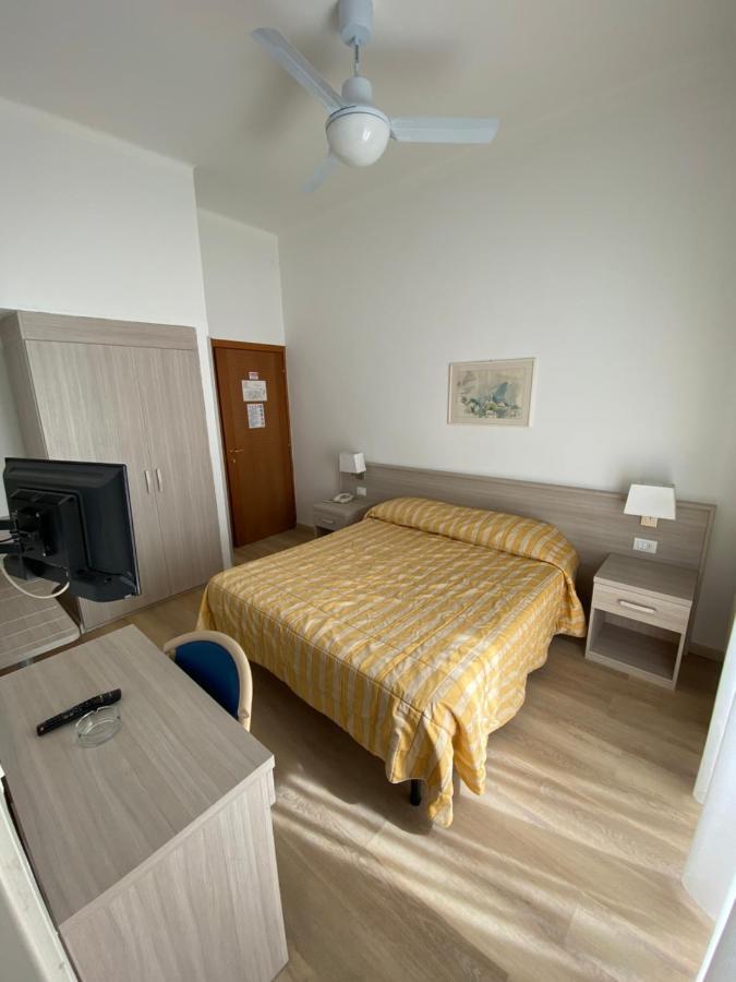 Hotel Rio อาลัสซิโอ ภายนอก รูปภาพ